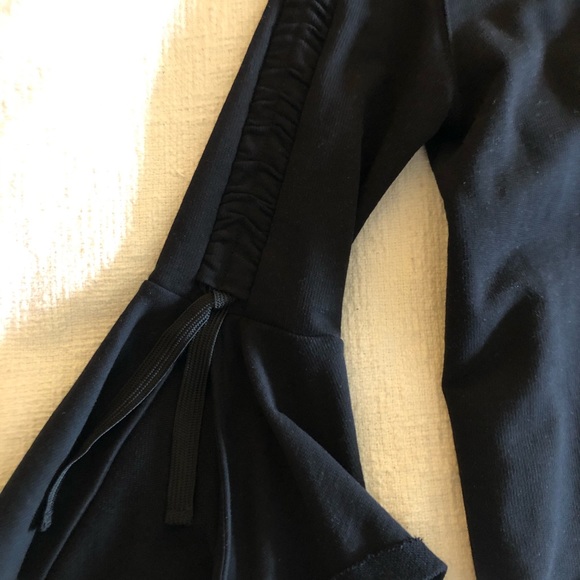 Sanctuary bell sleeve shirt. New without tags - Picture 2 of 4